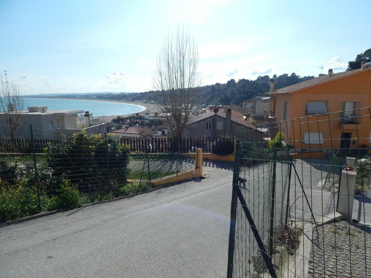 Casa Linda, A Due Passi Dal Mare Apartment Numana Luaran gambar