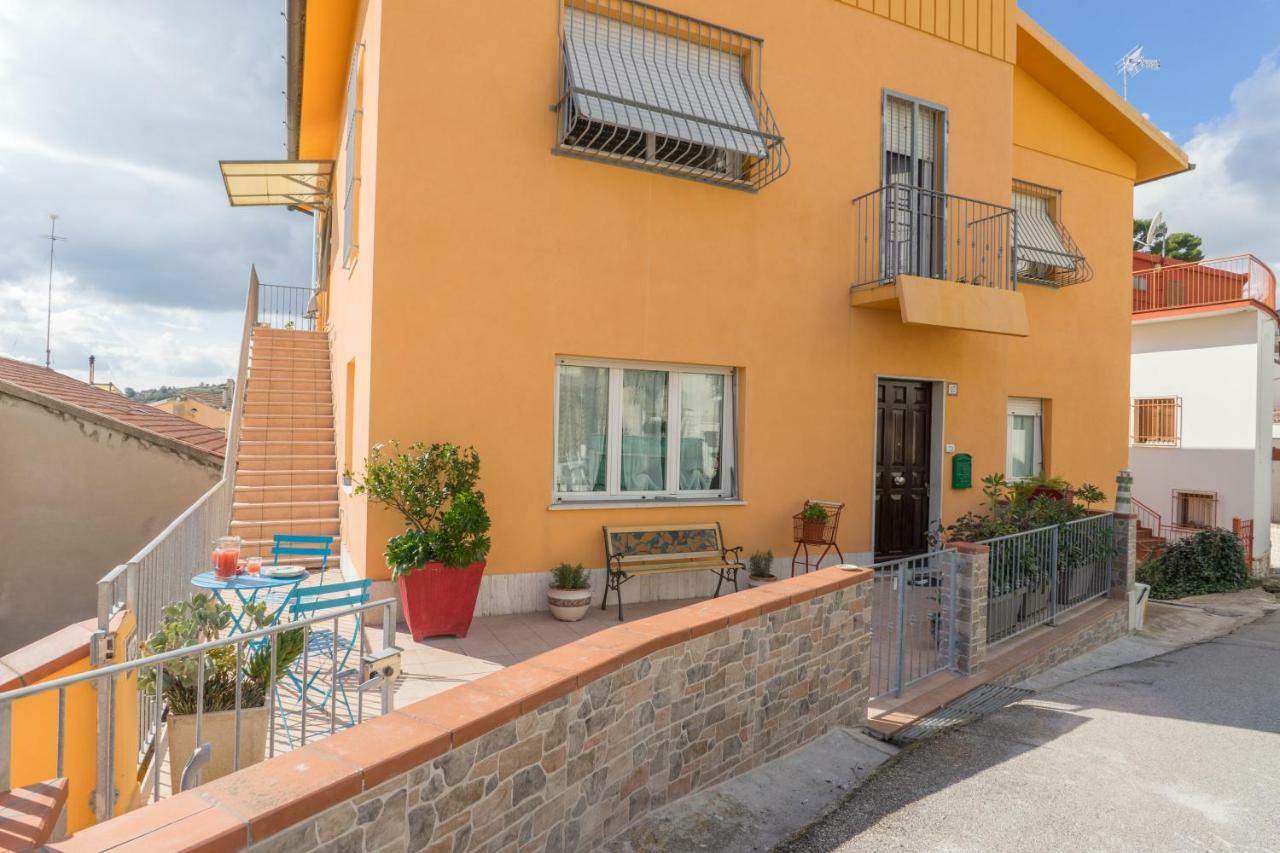 Casa Linda, A Due Passi Dal Mare Apartment Numana Luaran gambar